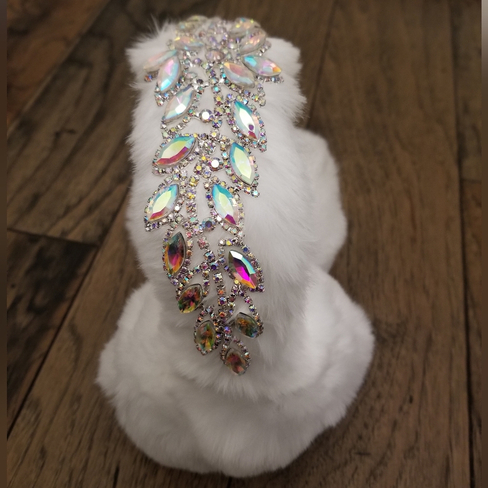 White Faux Fur Crystal Embellished Earmuffs Earwarmers Headband - Picture 11 of 12